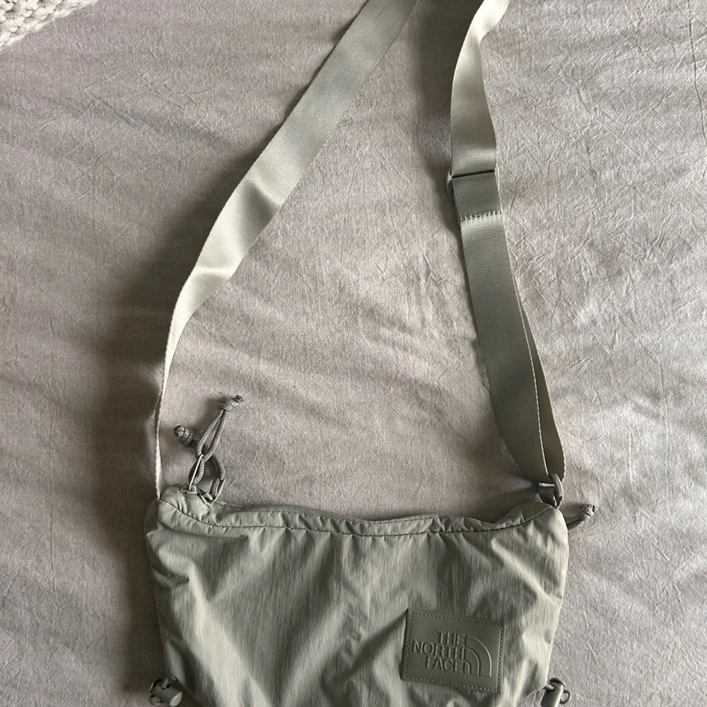 The North Face Crossbody Bag - Picture 2 of 7
